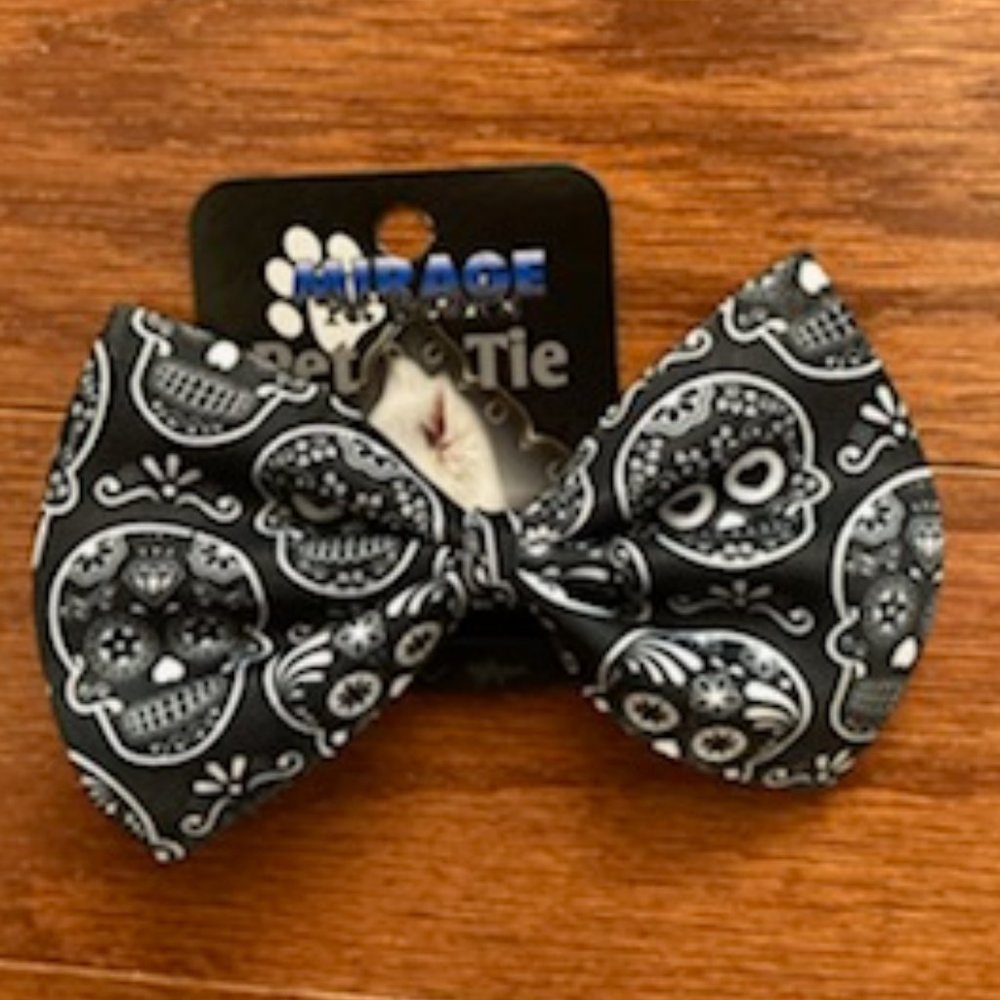 Mirage Pet Halloween Bow Tie